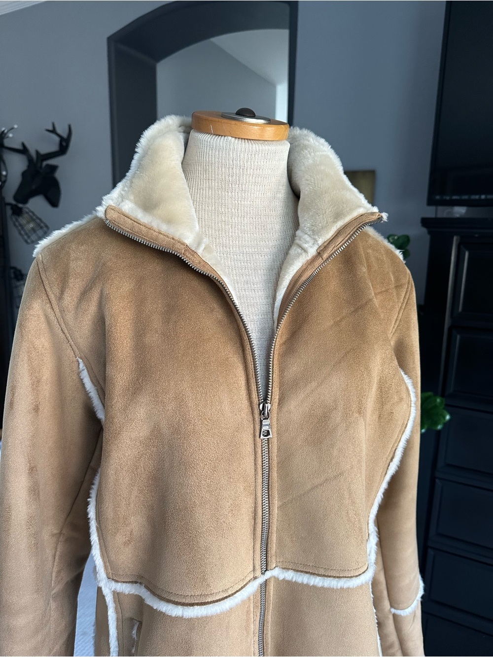 Route 66 Tan Teddy Shearling Zip Jacket, size large - Picture 5 of 13